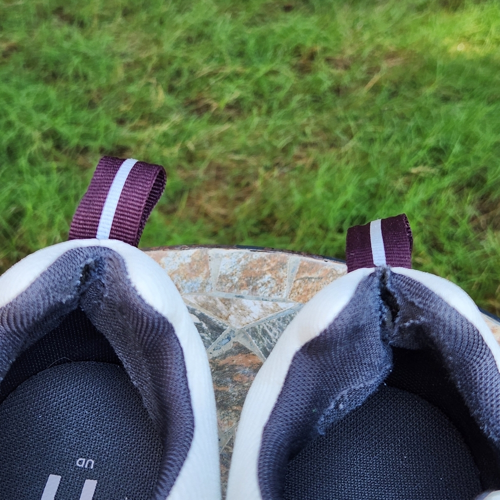 On Running White, Light Pink & Navy Athletic Shoes - Picture 9 of 12
